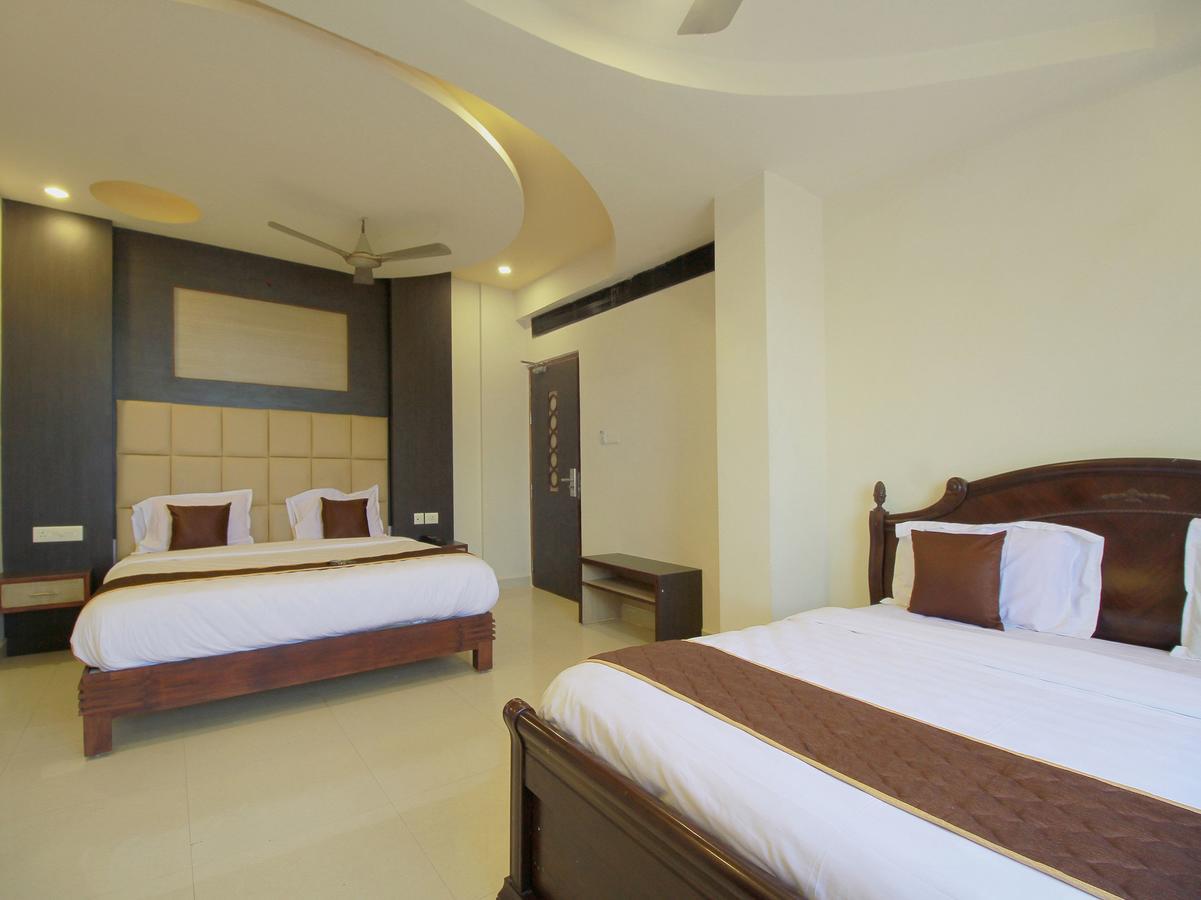 Oyo 11489 Pkn Classic Regency Madurai Dış mekan fotoğraf