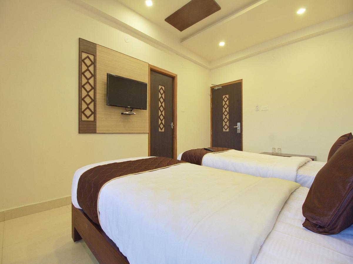 Oyo 11489 Pkn Classic Regency Madurai Dış mekan fotoğraf